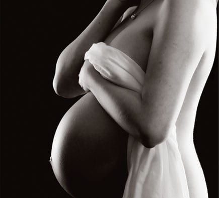 pregnancy-photography-26-twofrontteeth