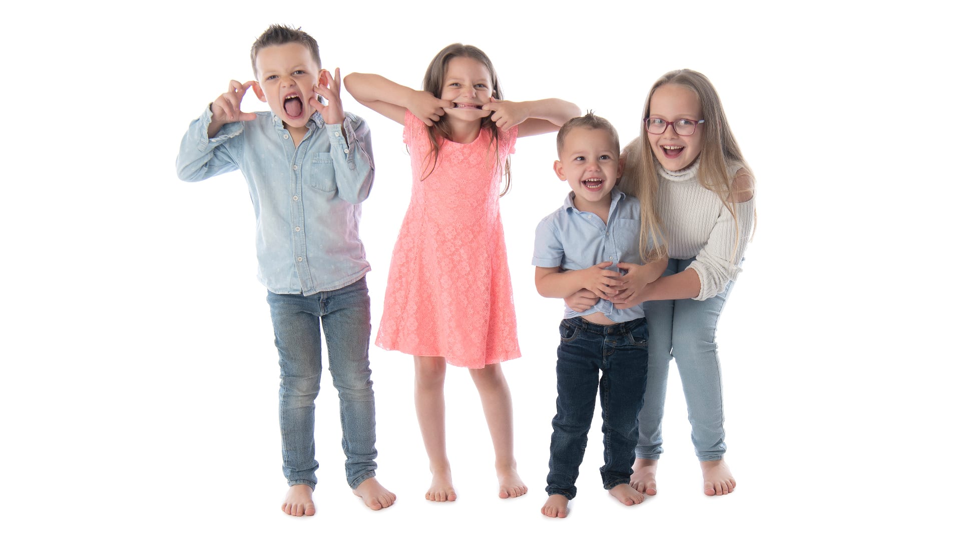 family-portrait-photography-cheltenham-two-front-teeth02